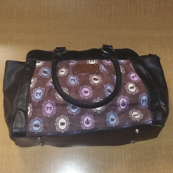 Sanrio Hello Kitty purse - Picture 2 of 7